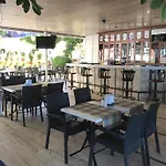 Muz Hotel