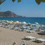 Muz Hotel 3*