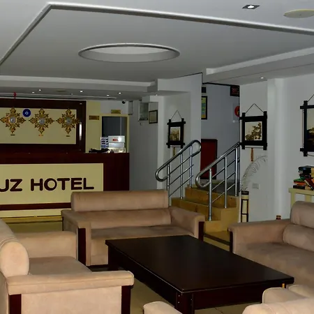 Hotel Muz 3*