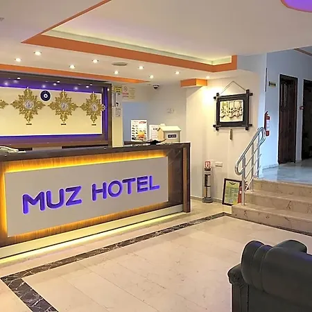 Muz Hotel 3*