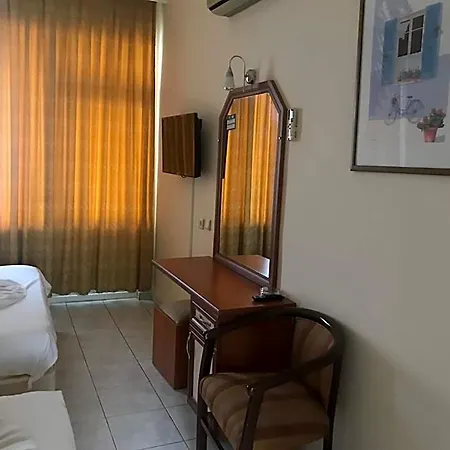 Hotel Muz 3*