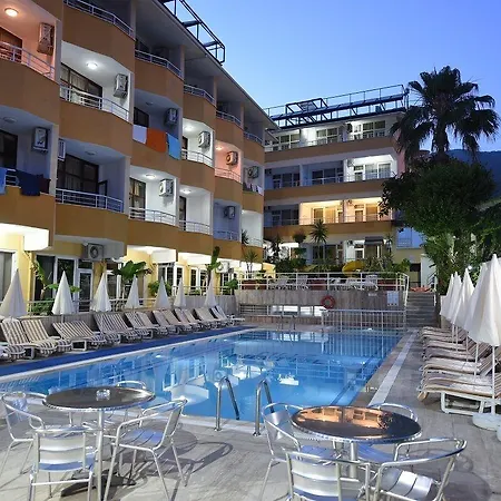 Muz Otel