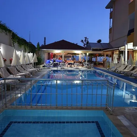 Muz Otel