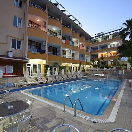 Muz Otel 3*