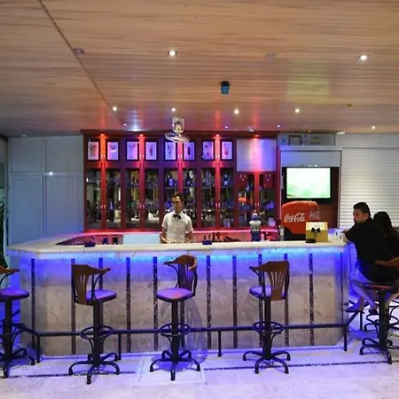 Ξενοδοχείο Muz Αλάνια