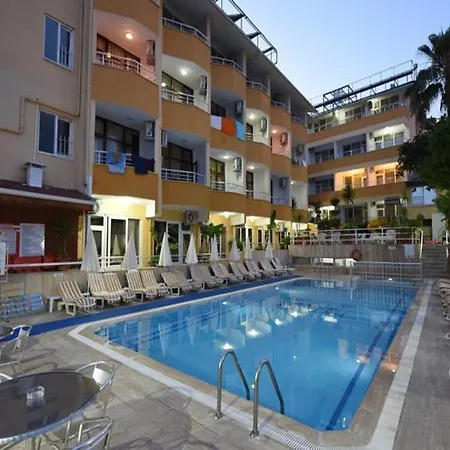 Ξενοδοχείο Muz 3*