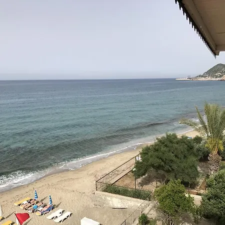 Ξενοδοχείο Muz 3*