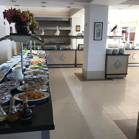 Hotel Muz 2*