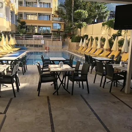 Muz Otel