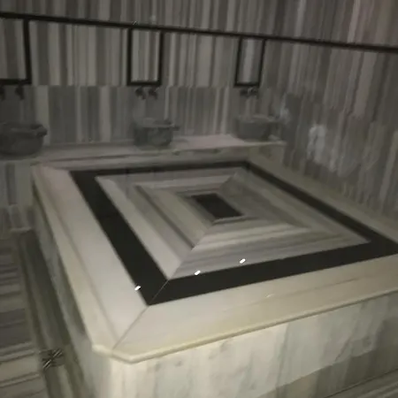 Muz Ξενοδοχείο 3*