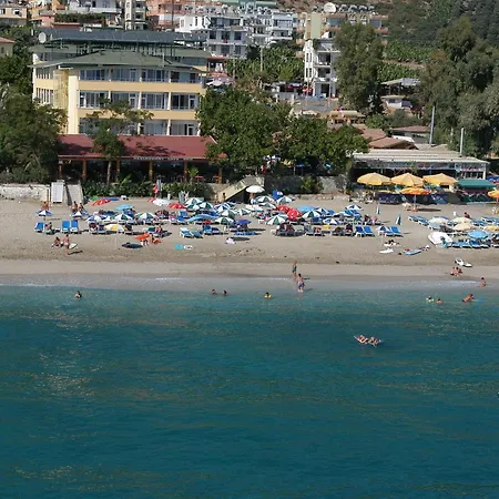 Ξενοδοχείο Muz 3*