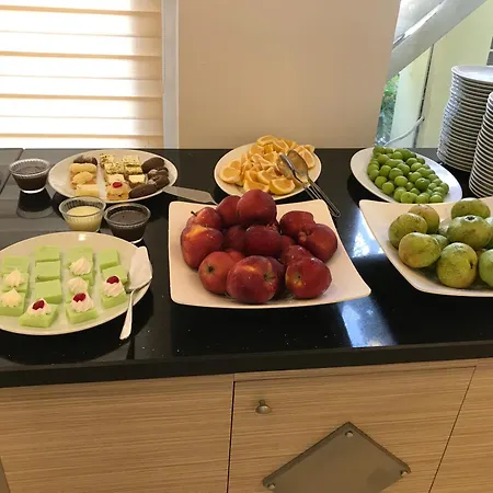 Muz Ξενοδοχείο Αλάνια