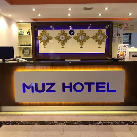 Ξενοδοχείο Muz